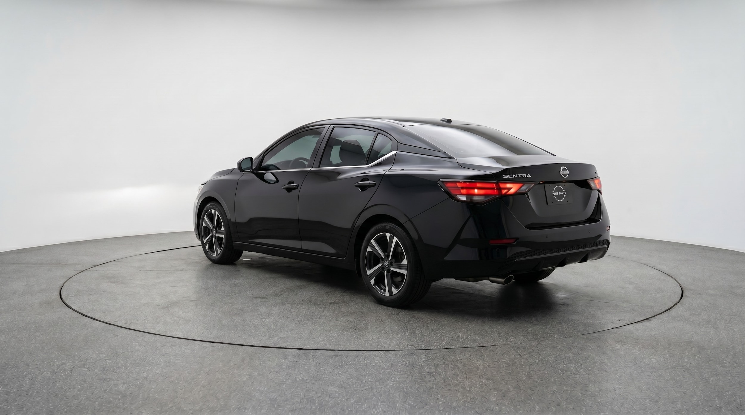 Thumbnail: 2025 Nissan Sentra - 5