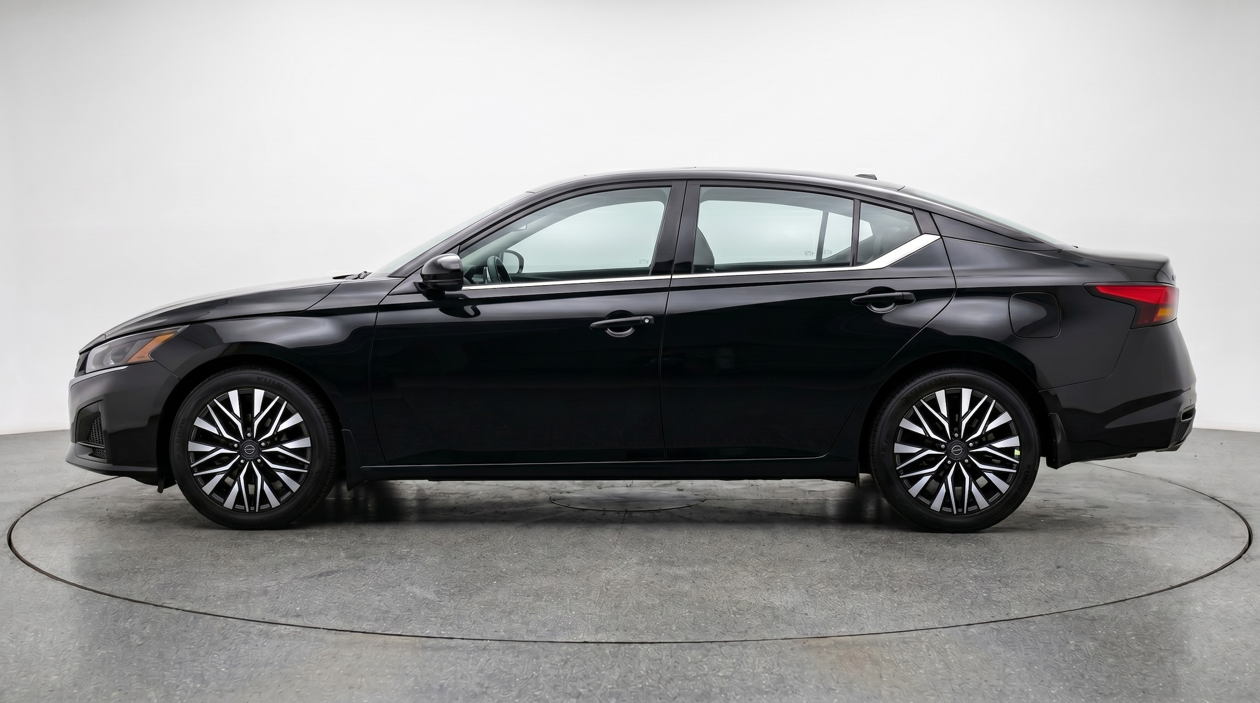 Thumbnail: 2026 Nissan Altima - 4