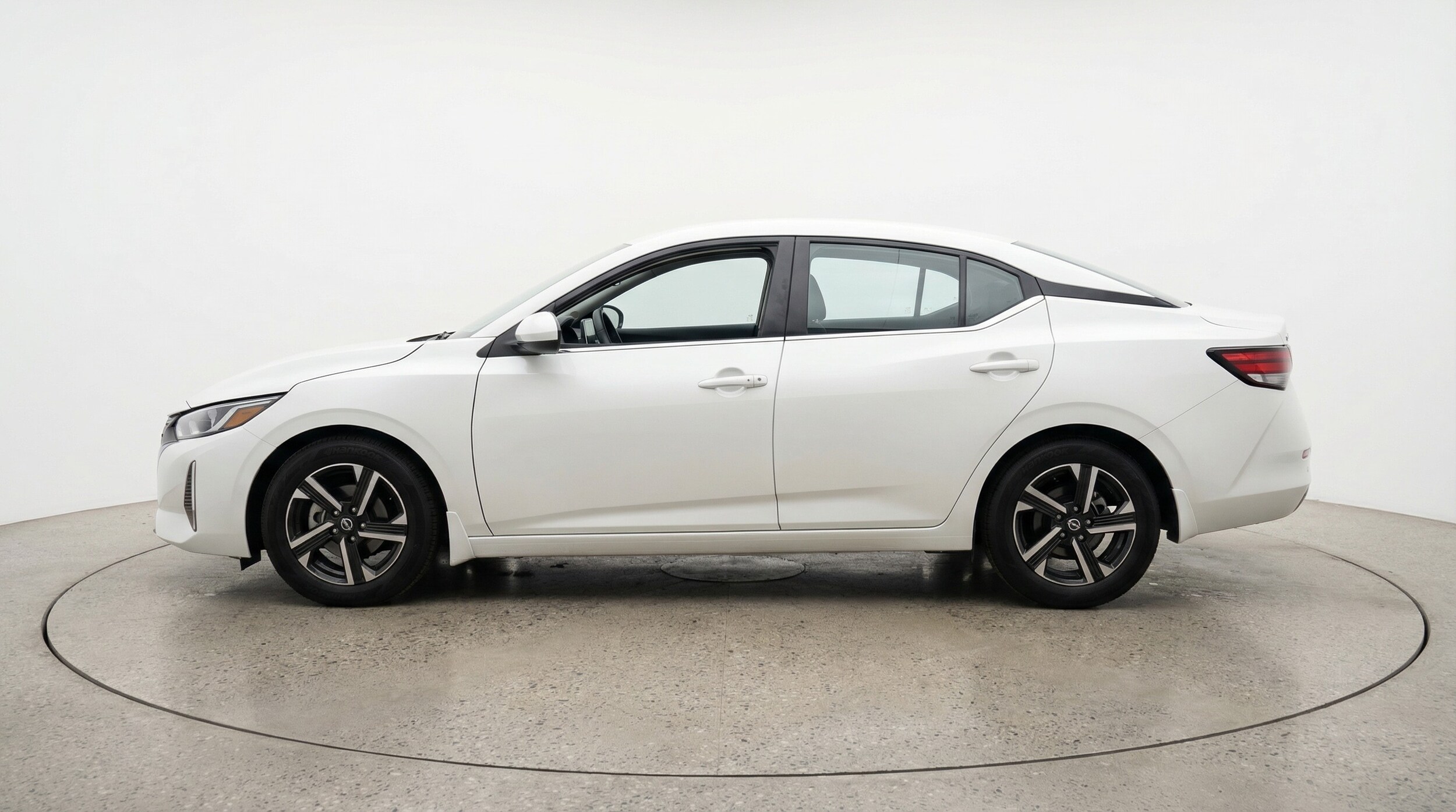 Thumbnail: 2025 Nissan Sentra - 4