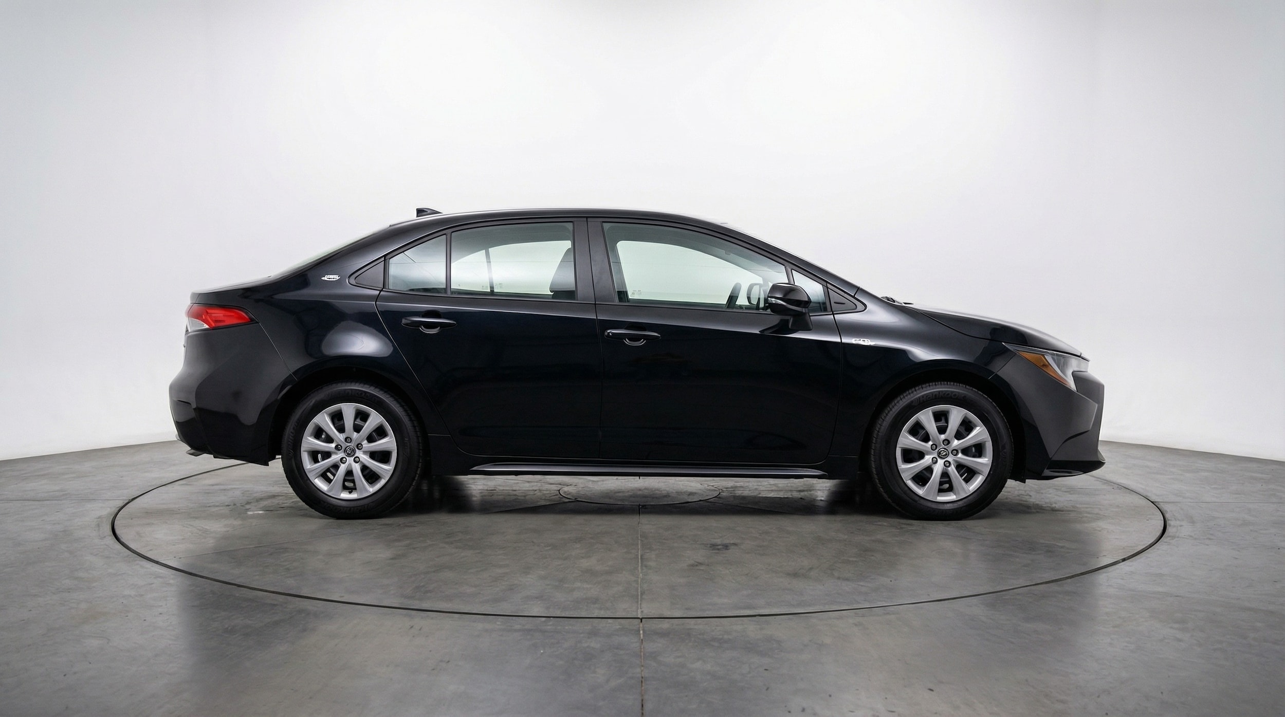 Thumbnail: 2025 Toyota Corolla - 8