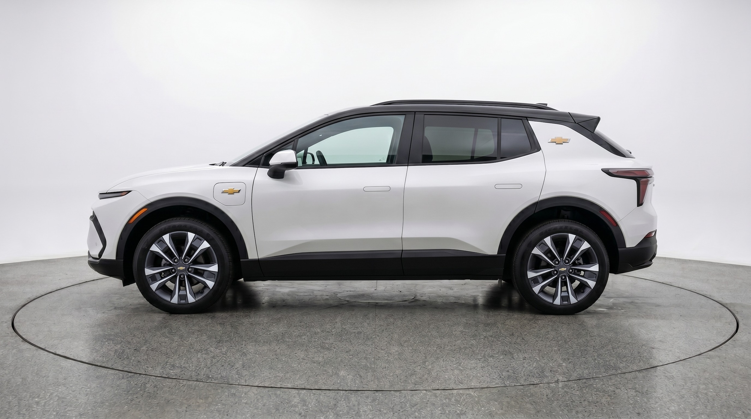Thumbnail: 2025 Chevrolet Equinox - 4
