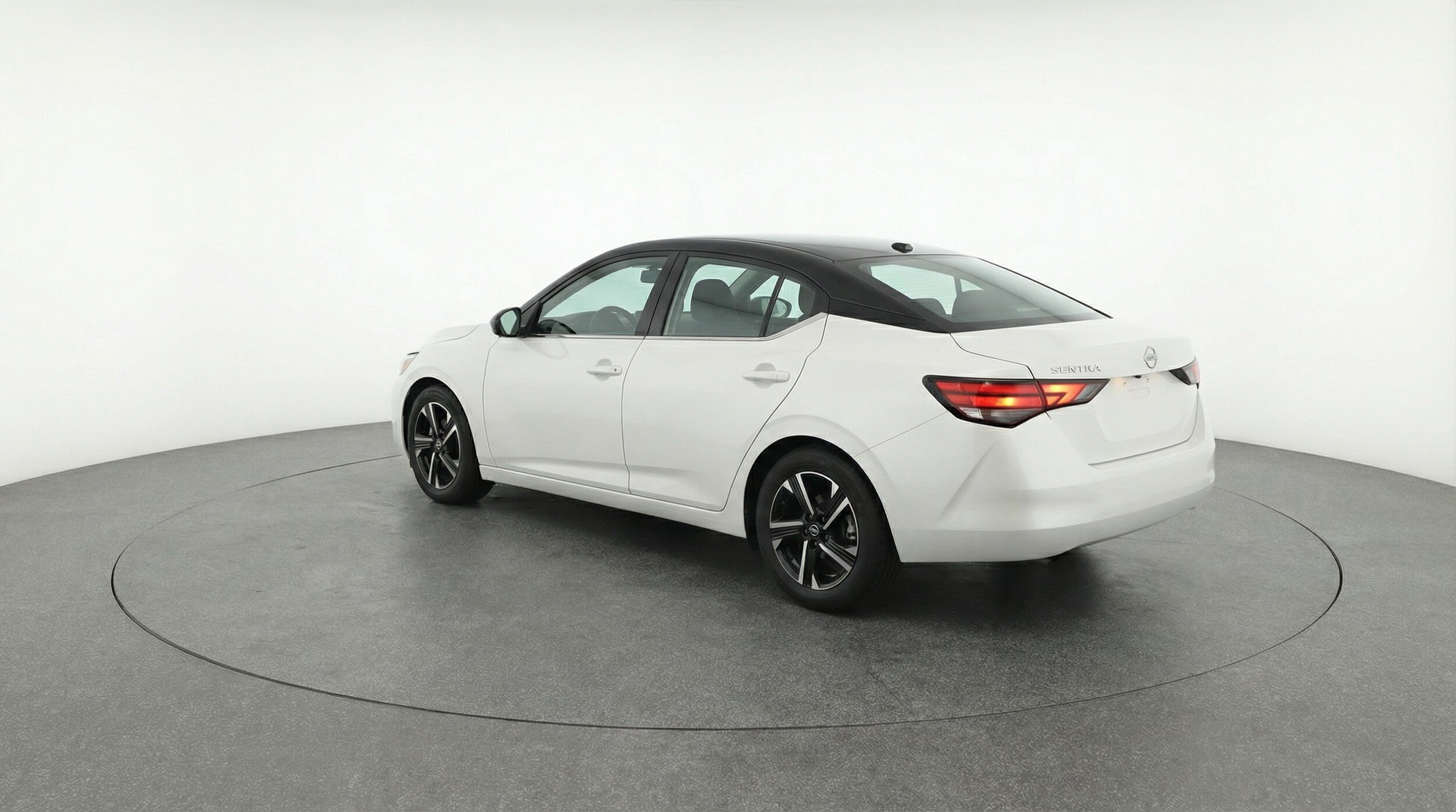 Thumbnail: 2025 Nissan Sentra - 5