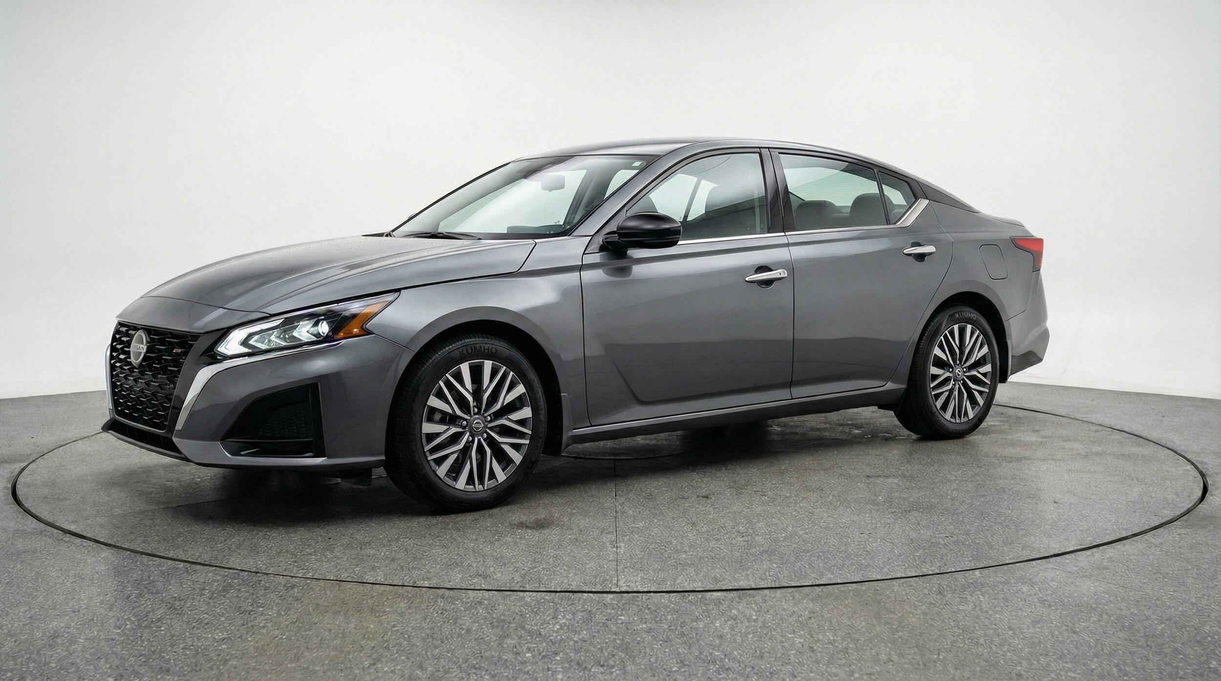 Thumbnail: 2025 Nissan Altima - 3