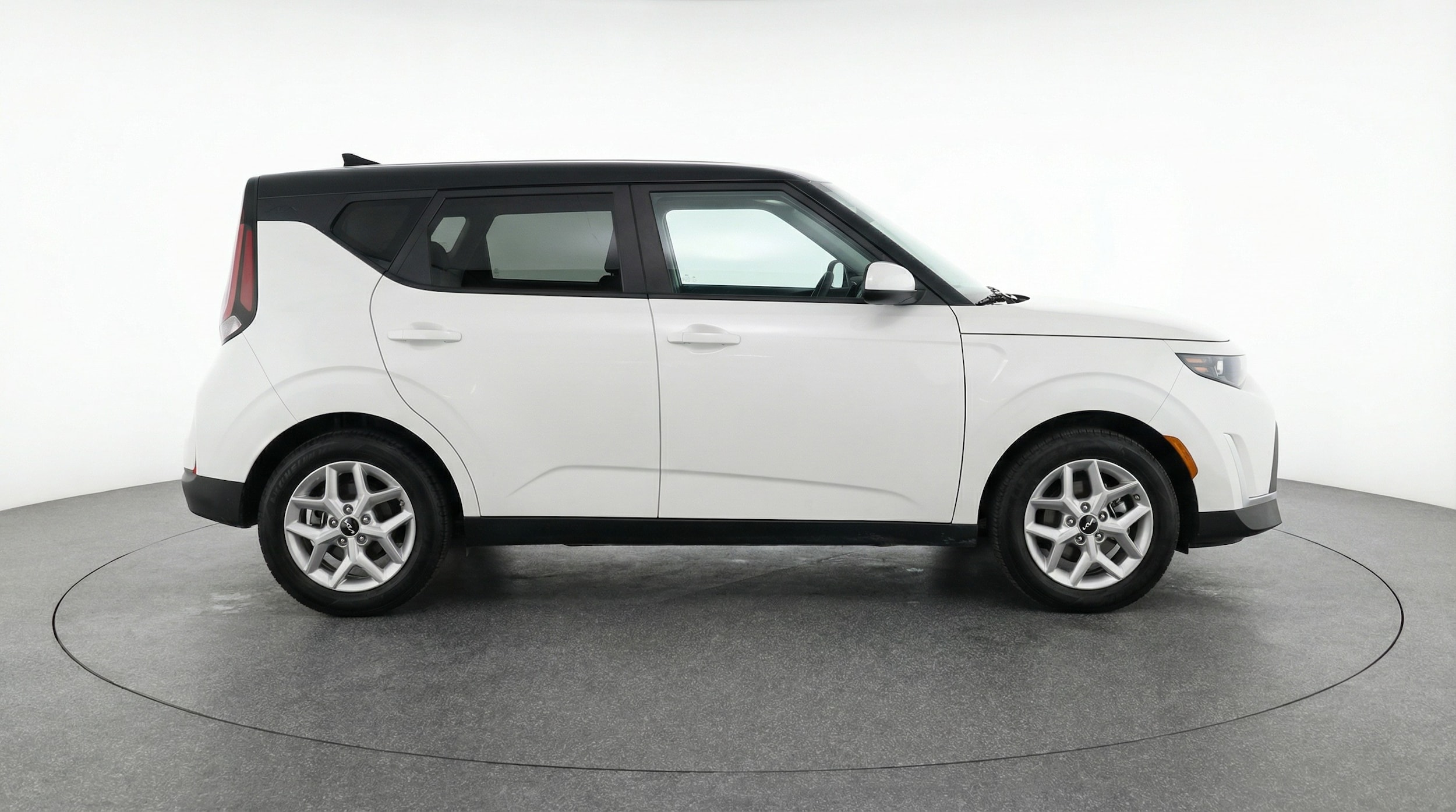 Thumbnail: 2025 Kia Soul - 8