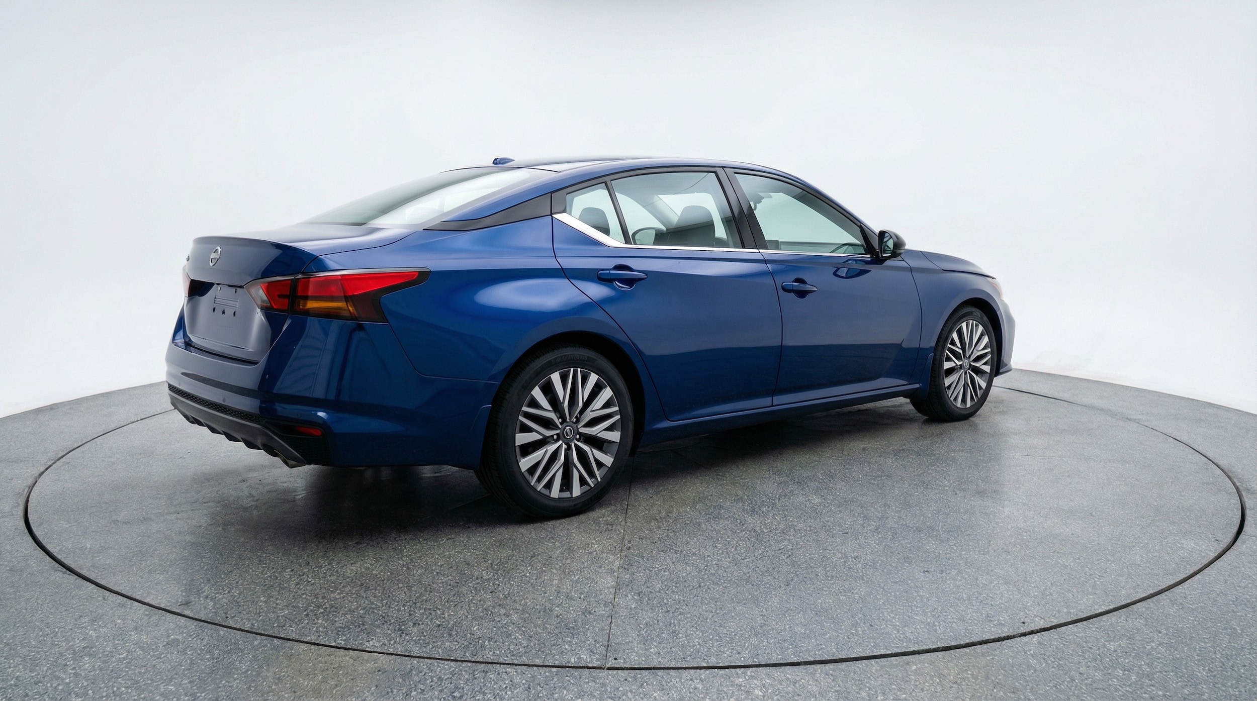 Thumbnail: 2025 Nissan Altima - 7