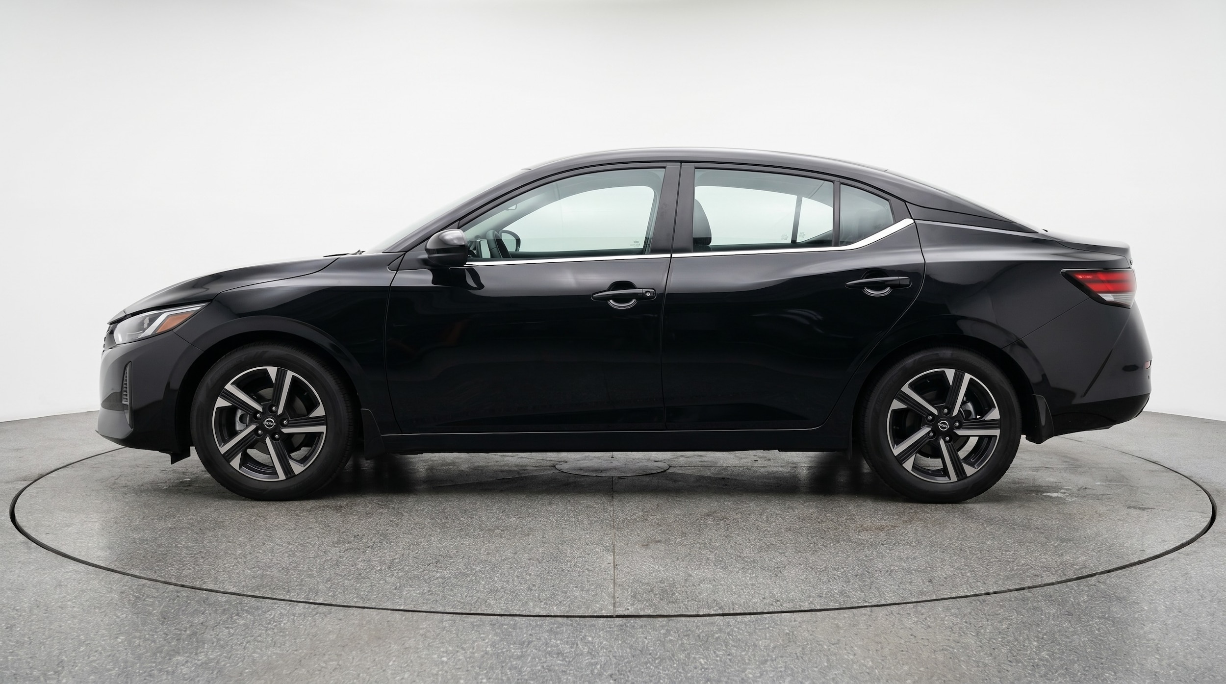 Thumbnail: 2025 Nissan Sentra - 4