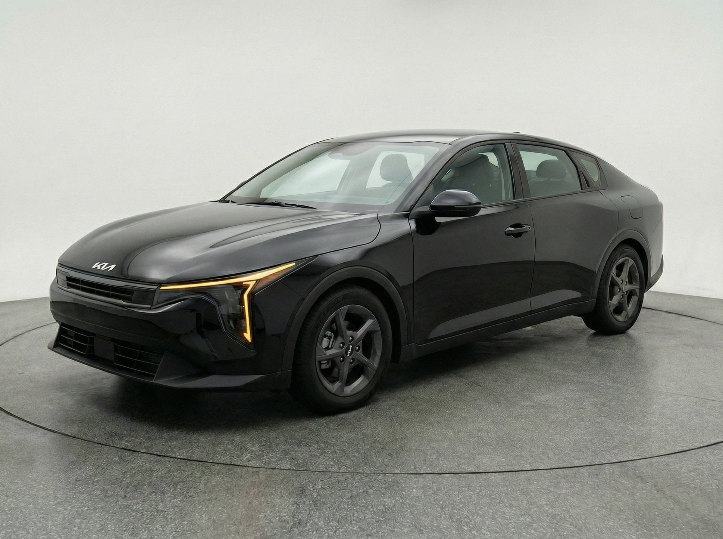 Thumbnail: 2025 Kia K4 - 3