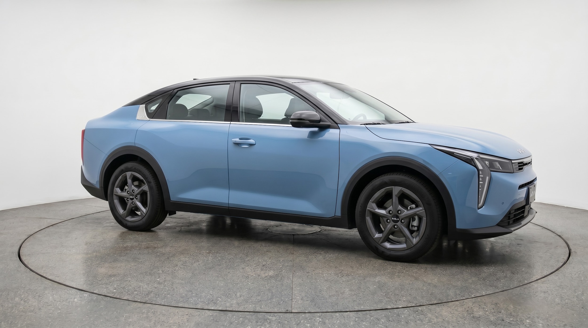Thumbnail: 2026 Kia K4 - 1