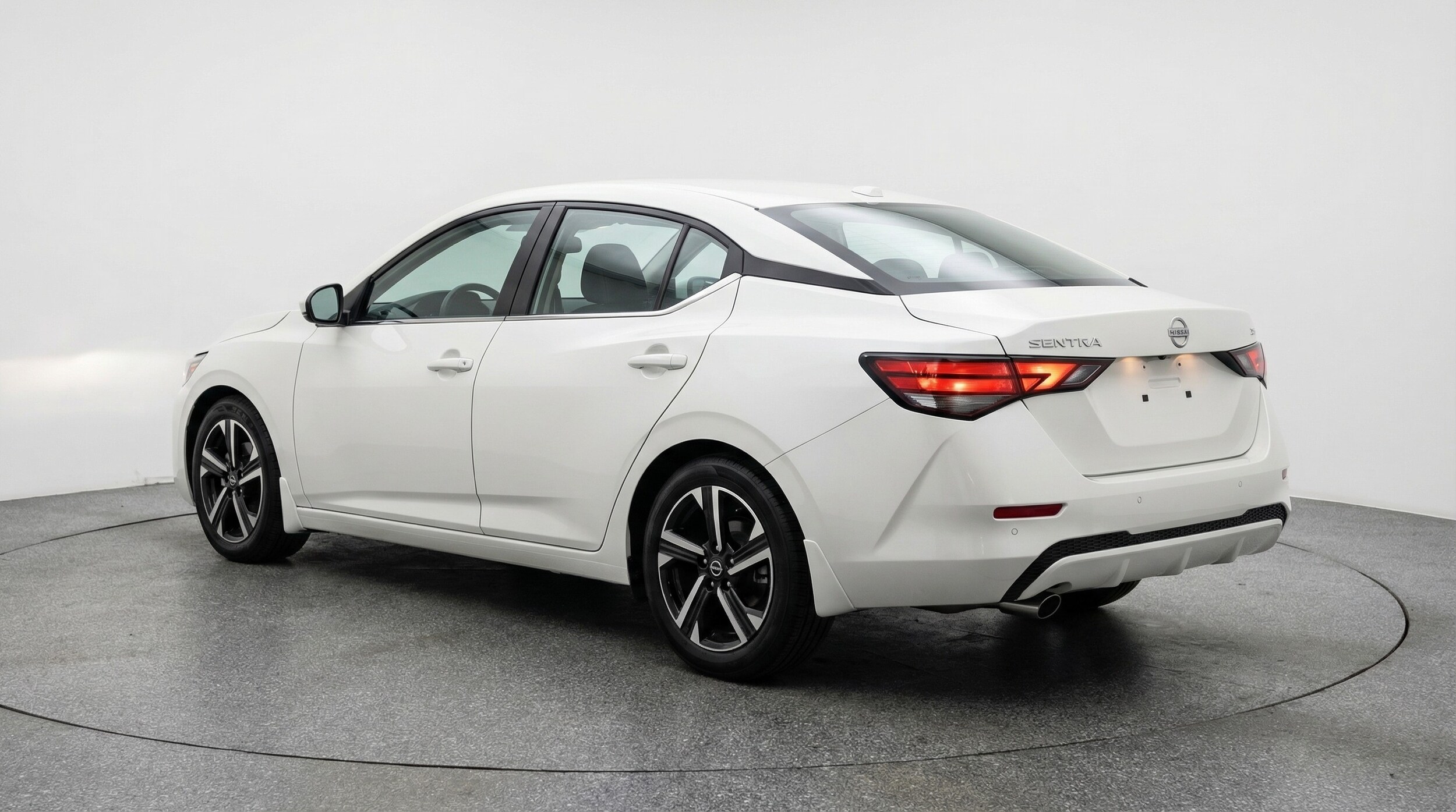 Thumbnail: 2025 Nissan Sentra - 5