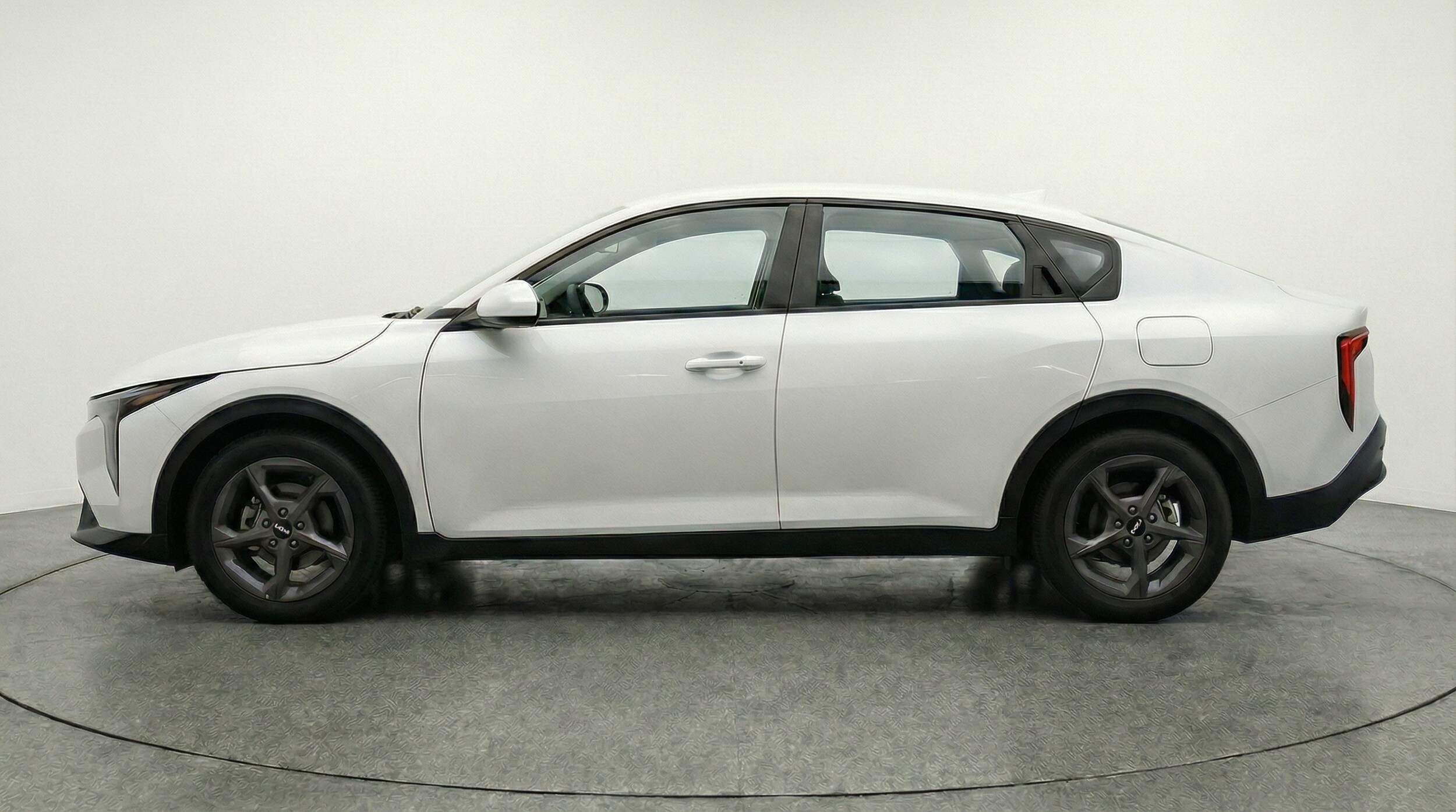 Thumbnail: 2025 Kia K4 - 4