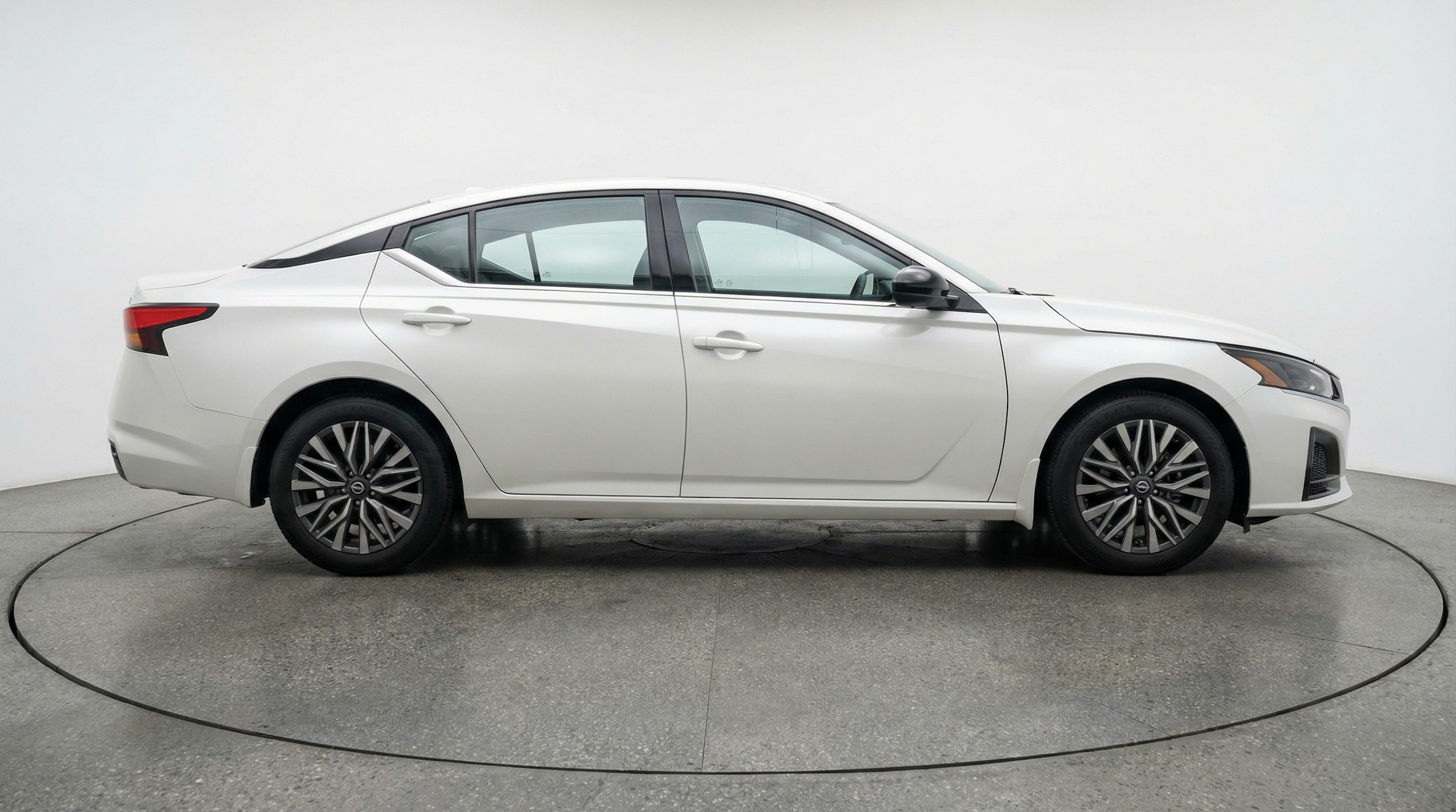 Thumbnail: 2025 Nissan Altima - 8