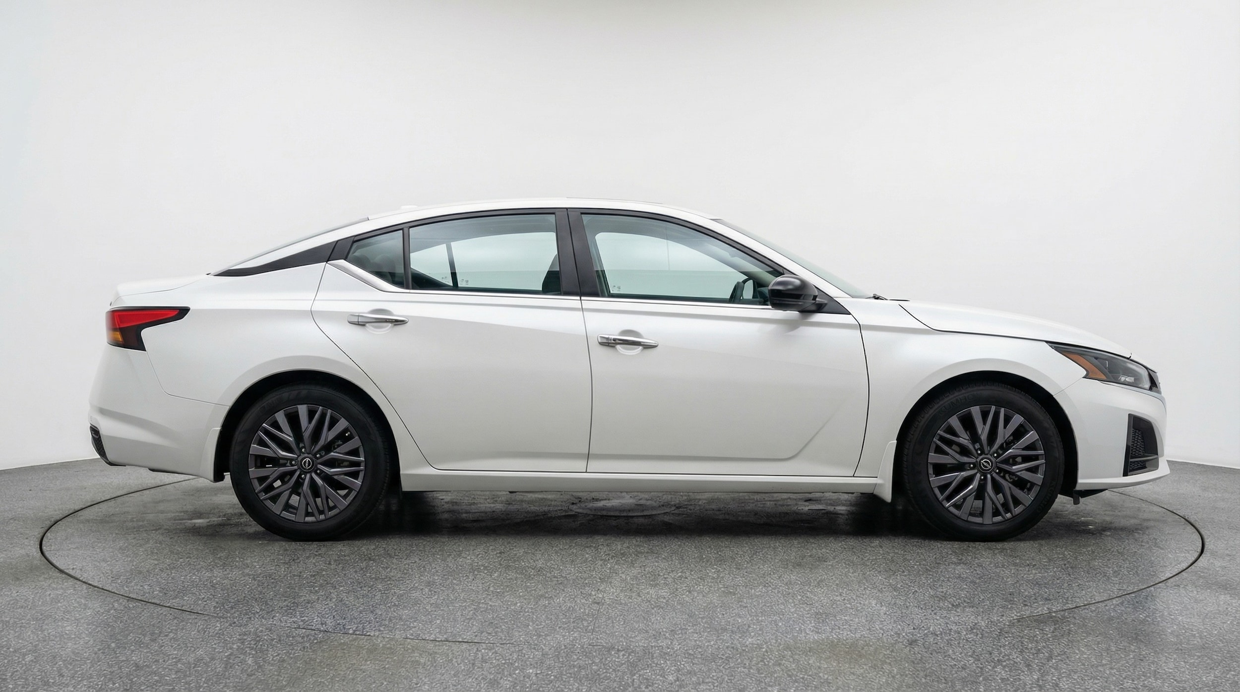 Thumbnail: 2025 Nissan Altima - 8