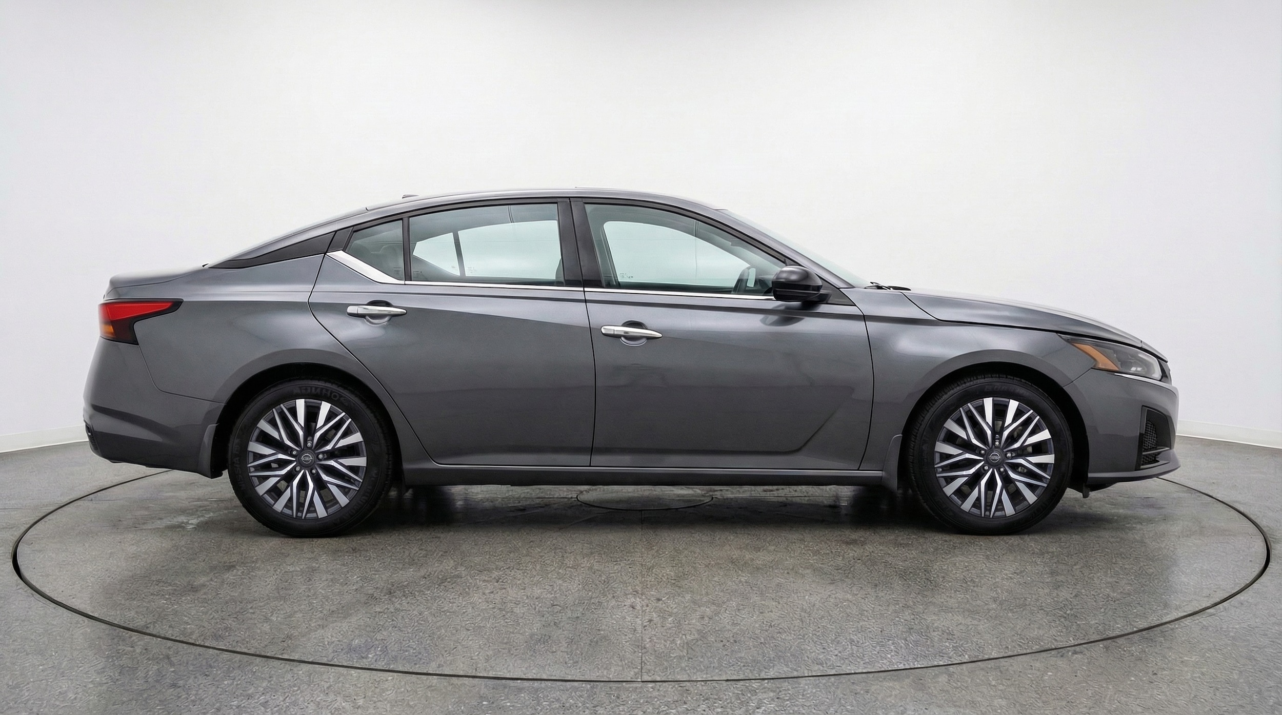 Thumbnail: 2025 Nissan Altima - 8