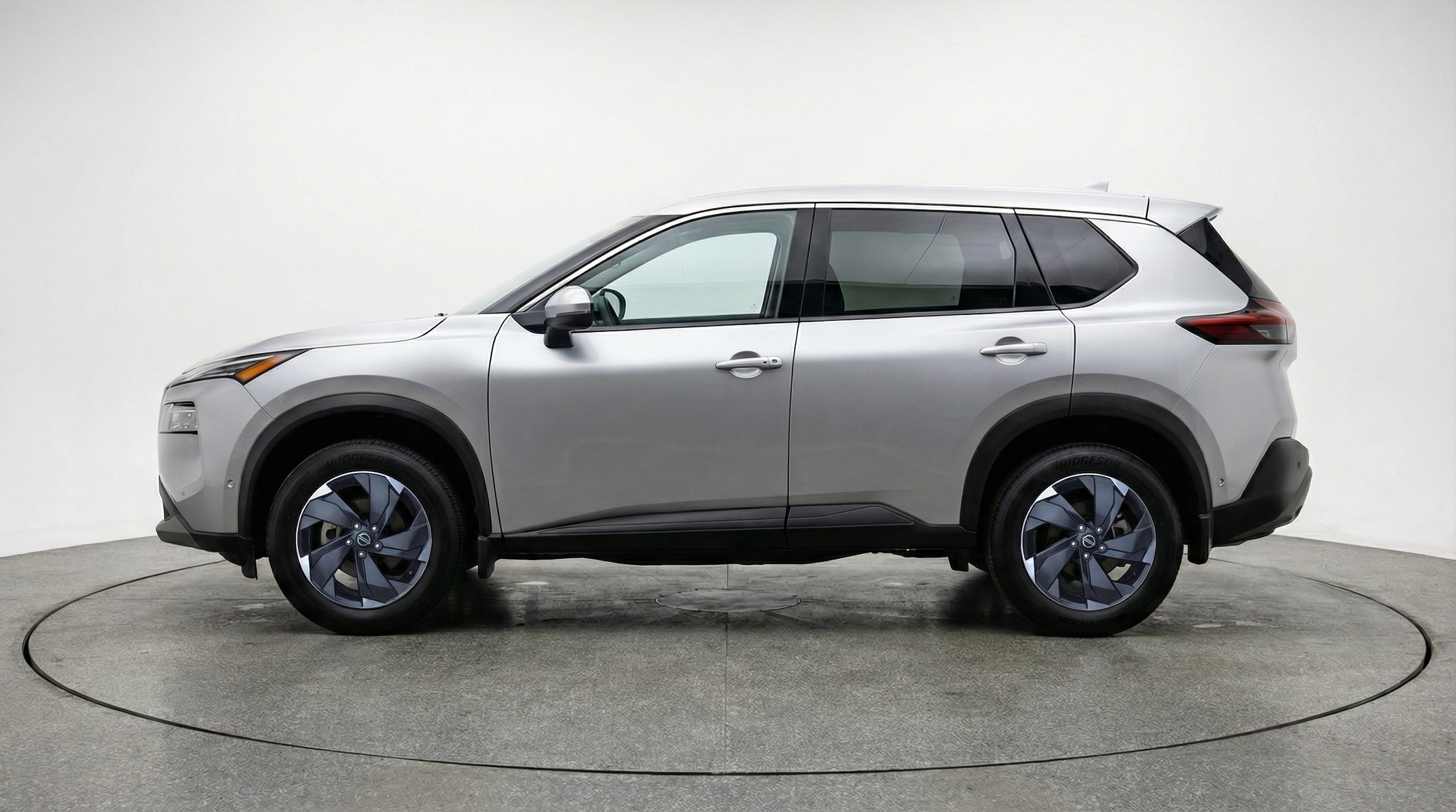 Thumbnail: 2025 Nissan Rogue - 4