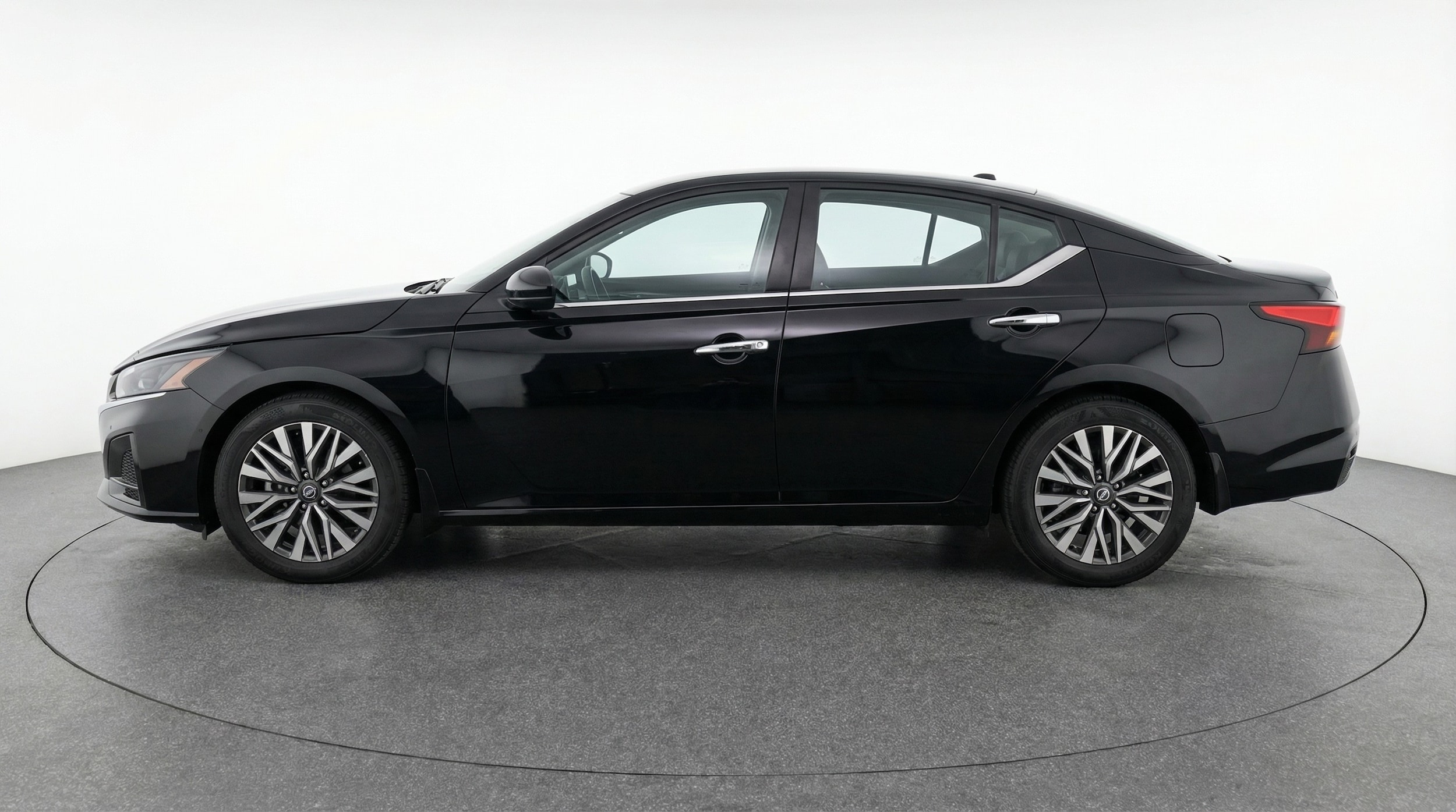 Thumbnail: 2025 Nissan Altima - 4