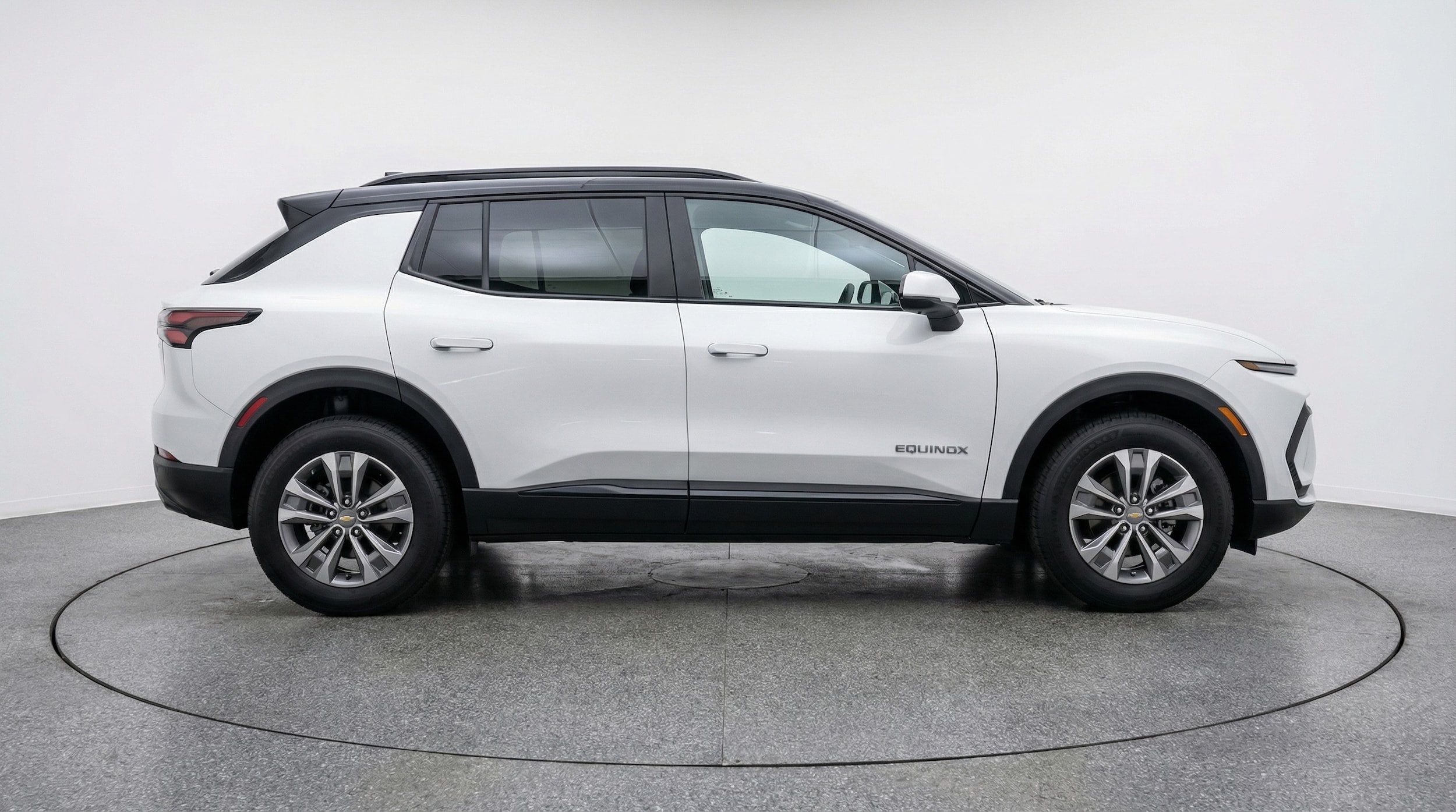 Thumbnail: 2025 Chevrolet Equinox - 8