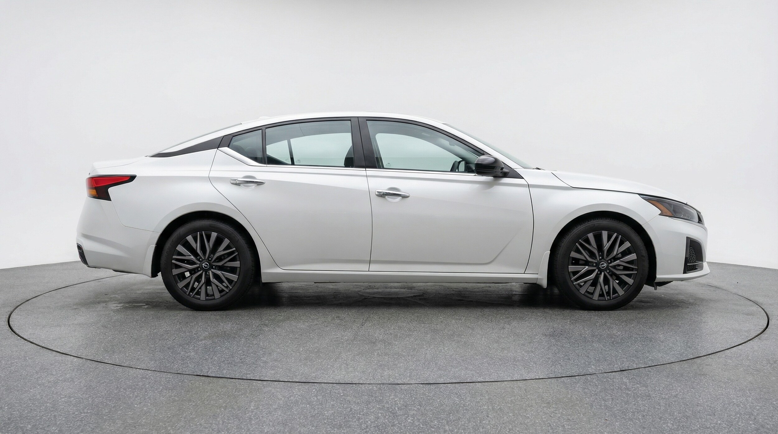 Thumbnail: 2025 Nissan Altima - 8