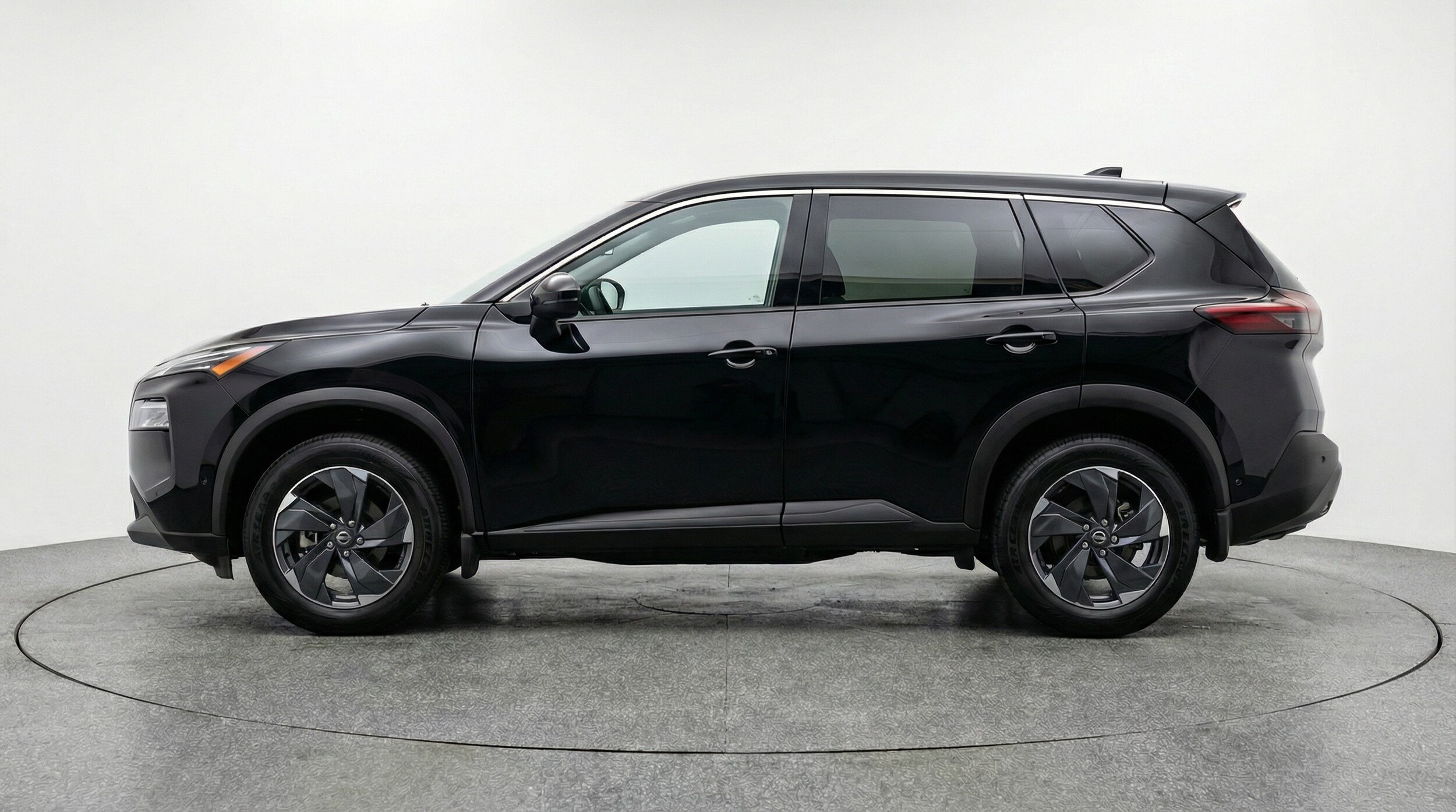 Thumbnail: 2025 Nissan Rogue - 4