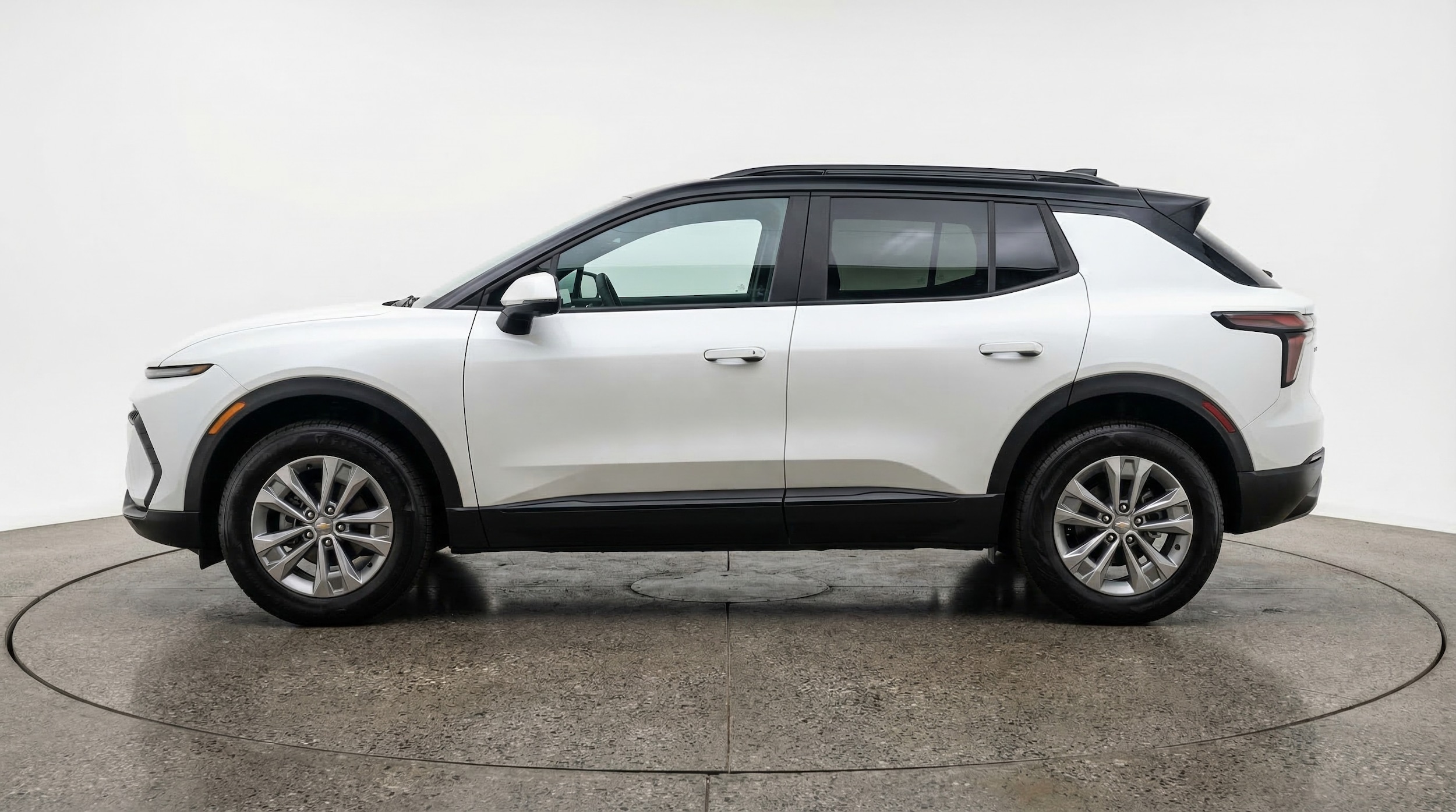 Thumbnail: 2025 Chevrolet Equinox - 4