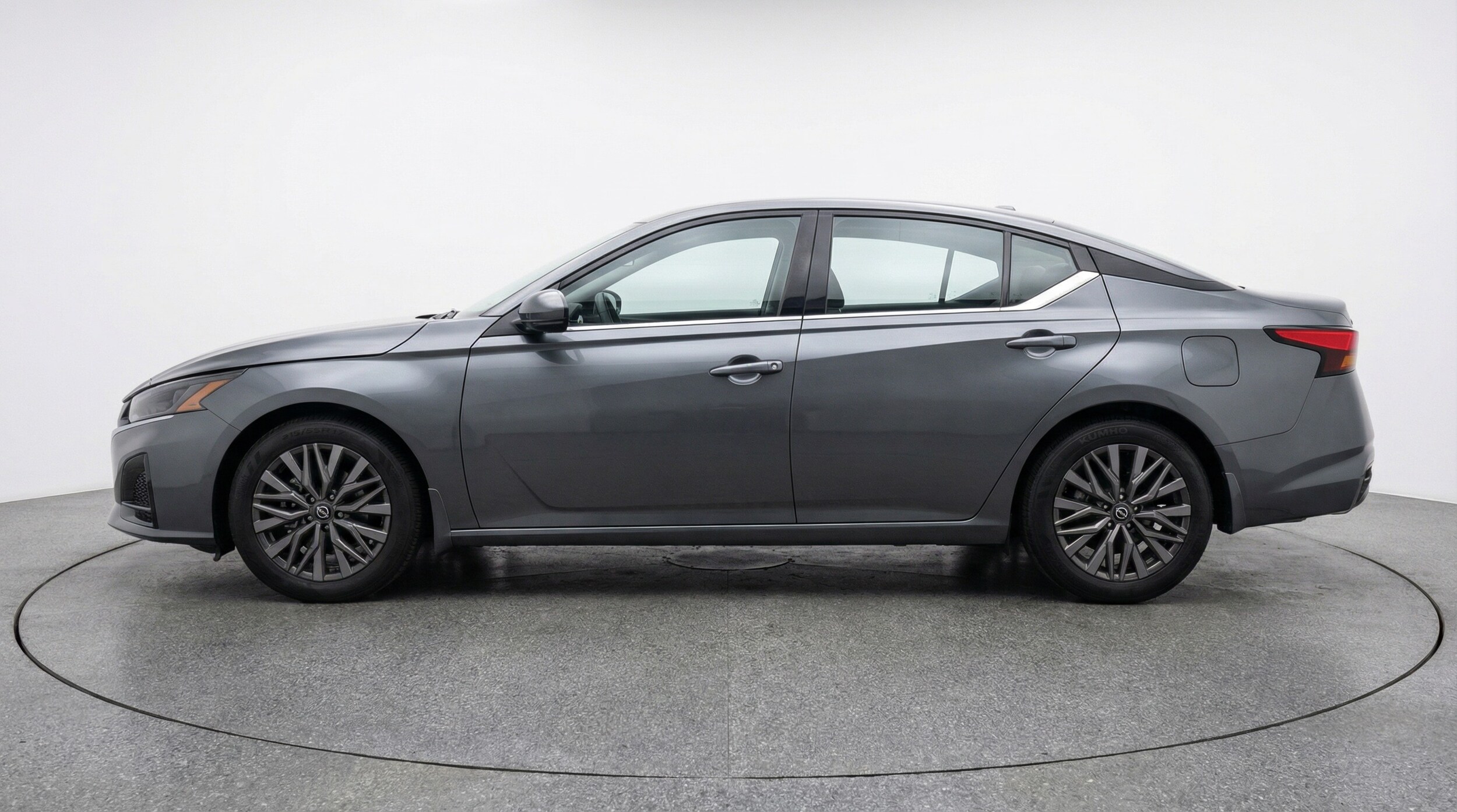 Thumbnail: 2025 Nissan Altima - 4