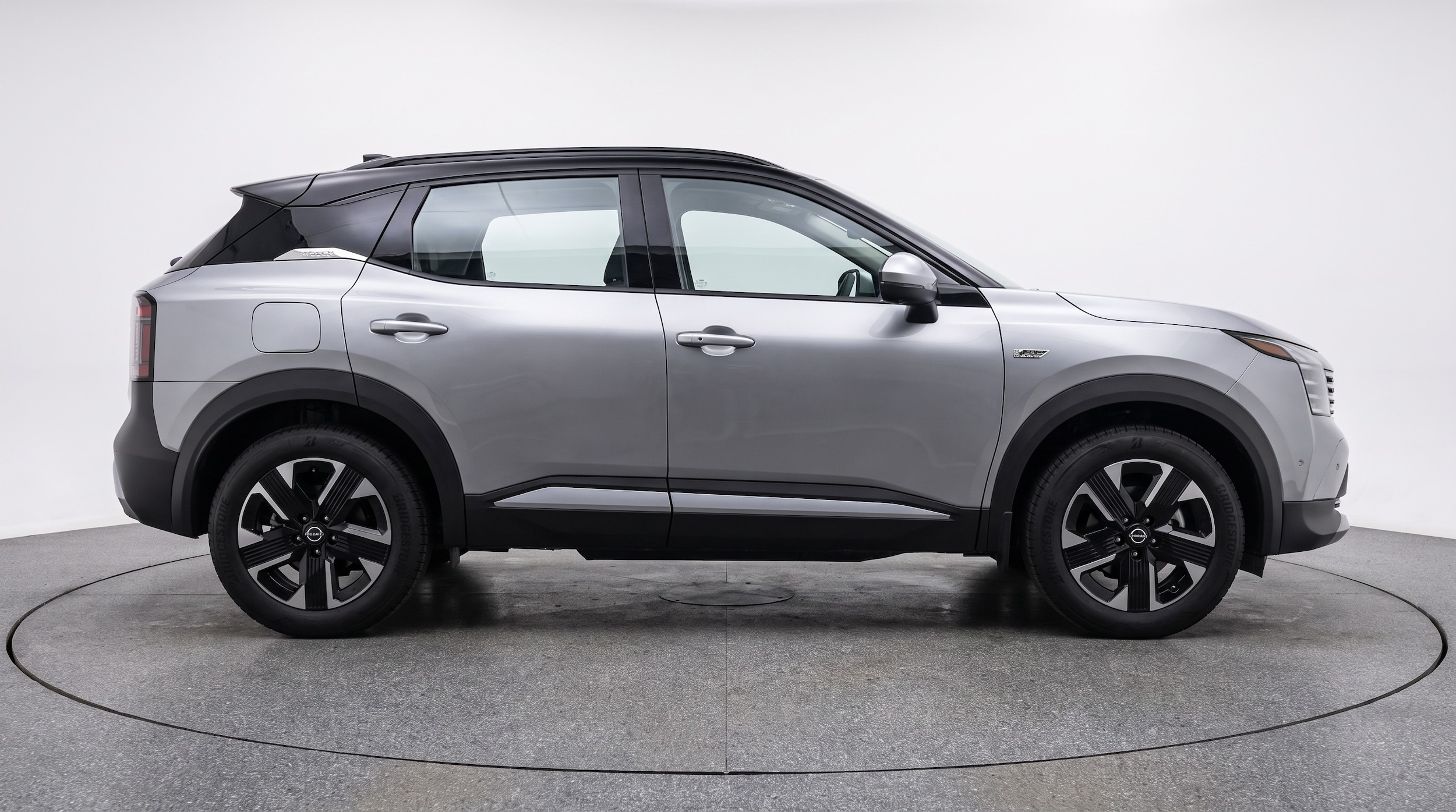 Thumbnail: 2026 Nissan Kicks - 8