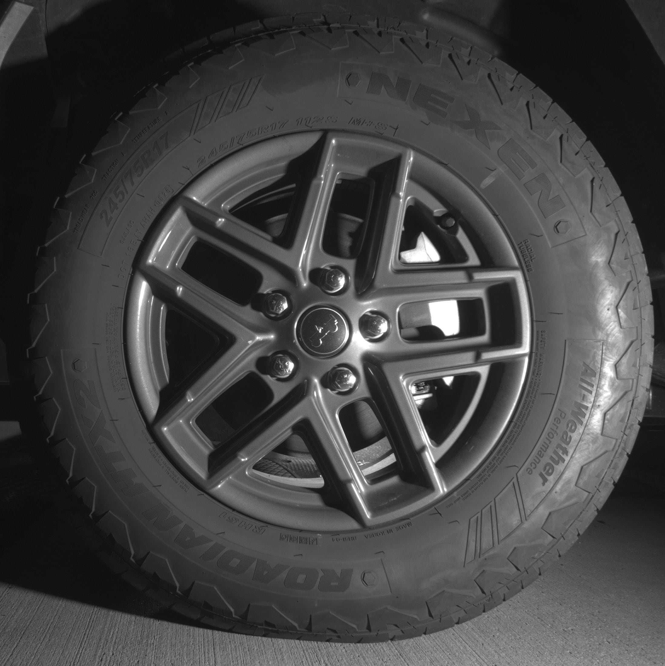 Thumbnail: 2025 Jeep Wrangler - 9