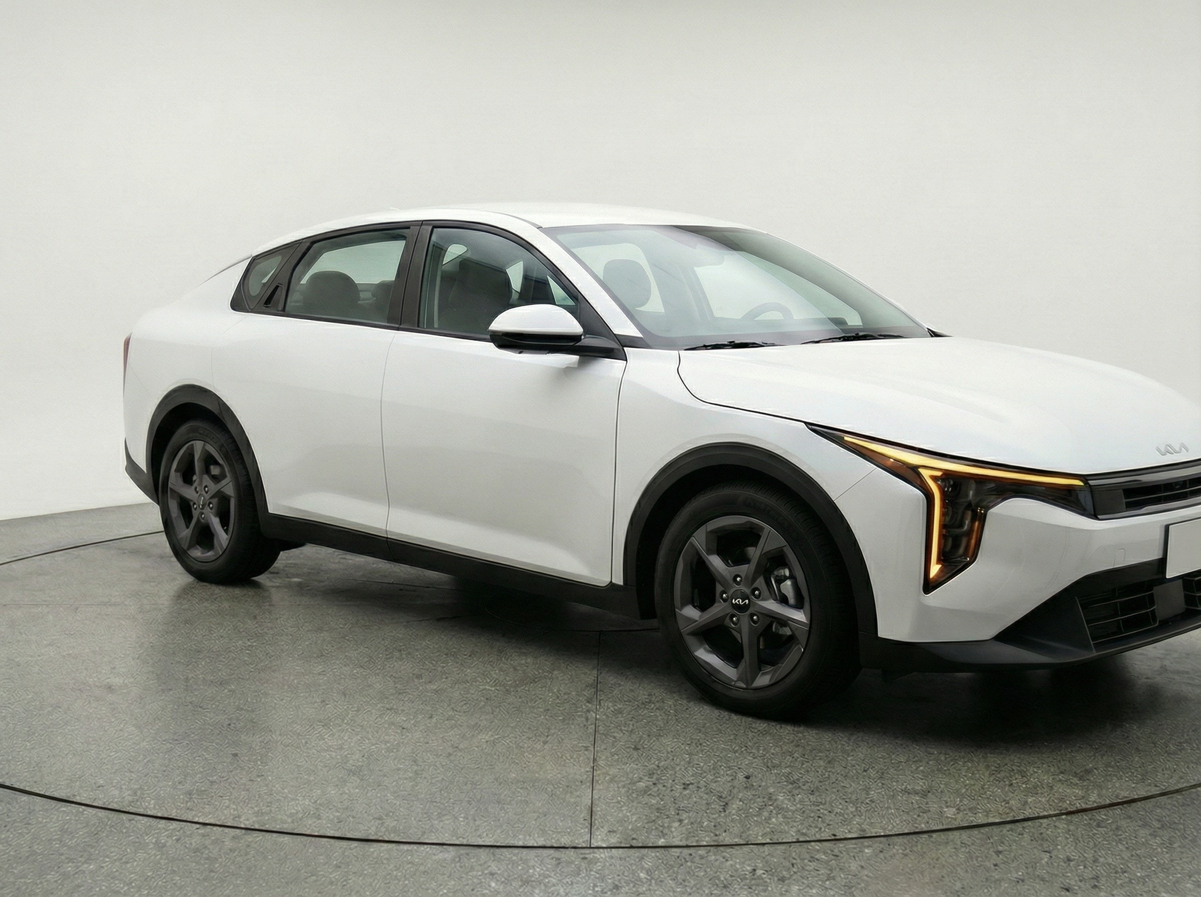 Thumbnail: 2025 Kia K4 - 1