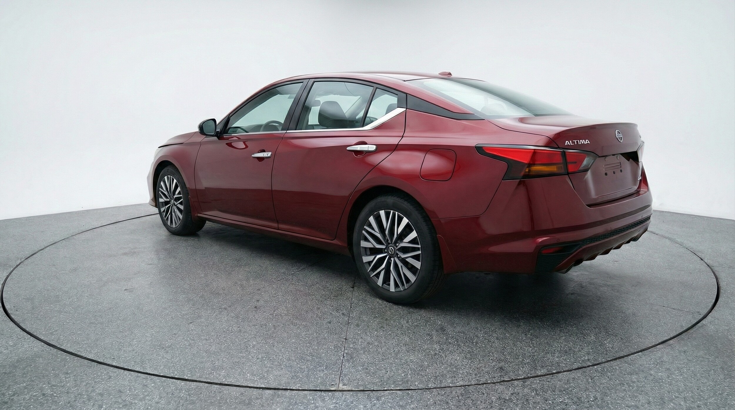 Thumbnail: 2025 Nissan Altima - 5