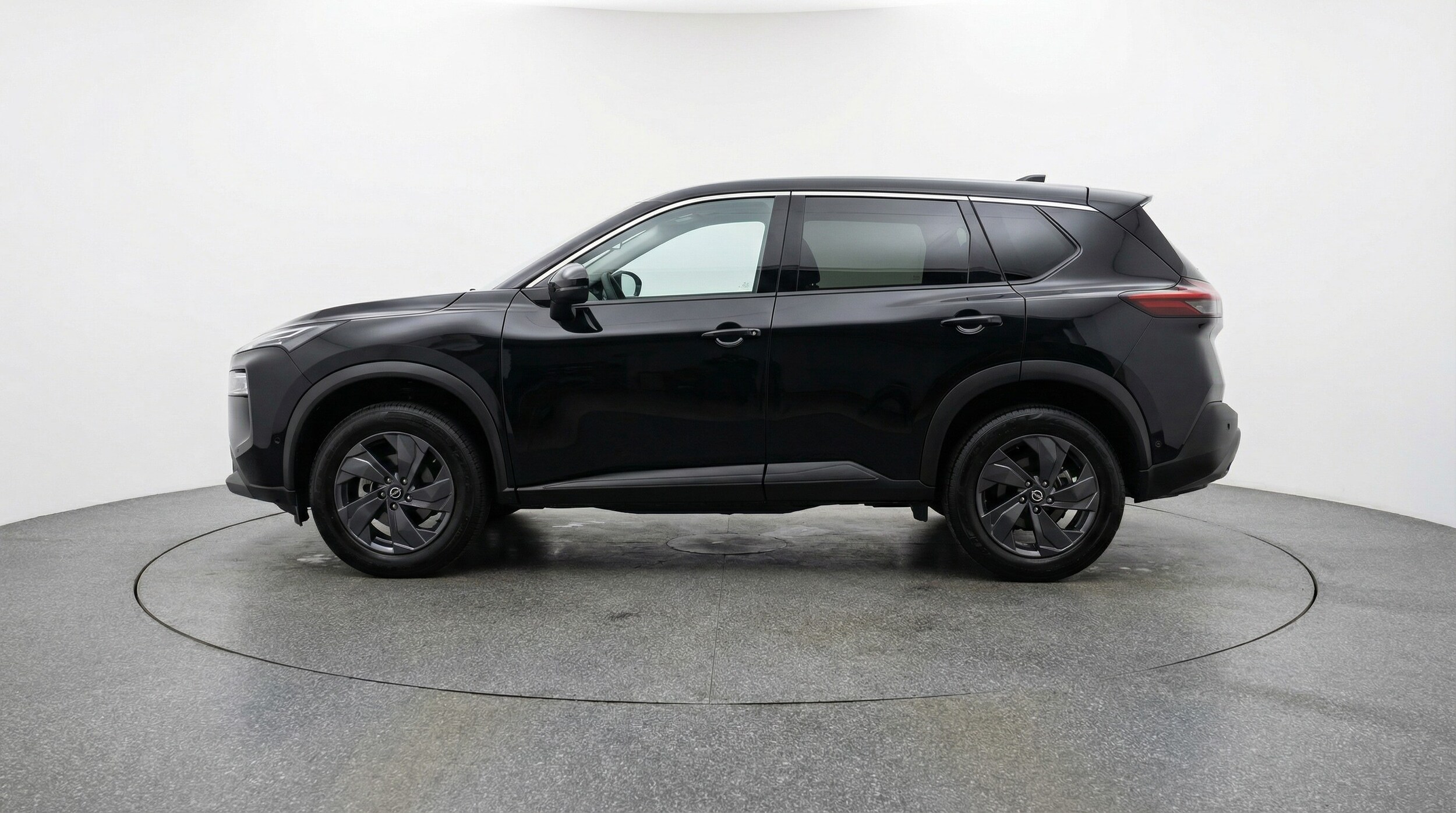 Thumbnail: 2025 Nissan Rogue - 4