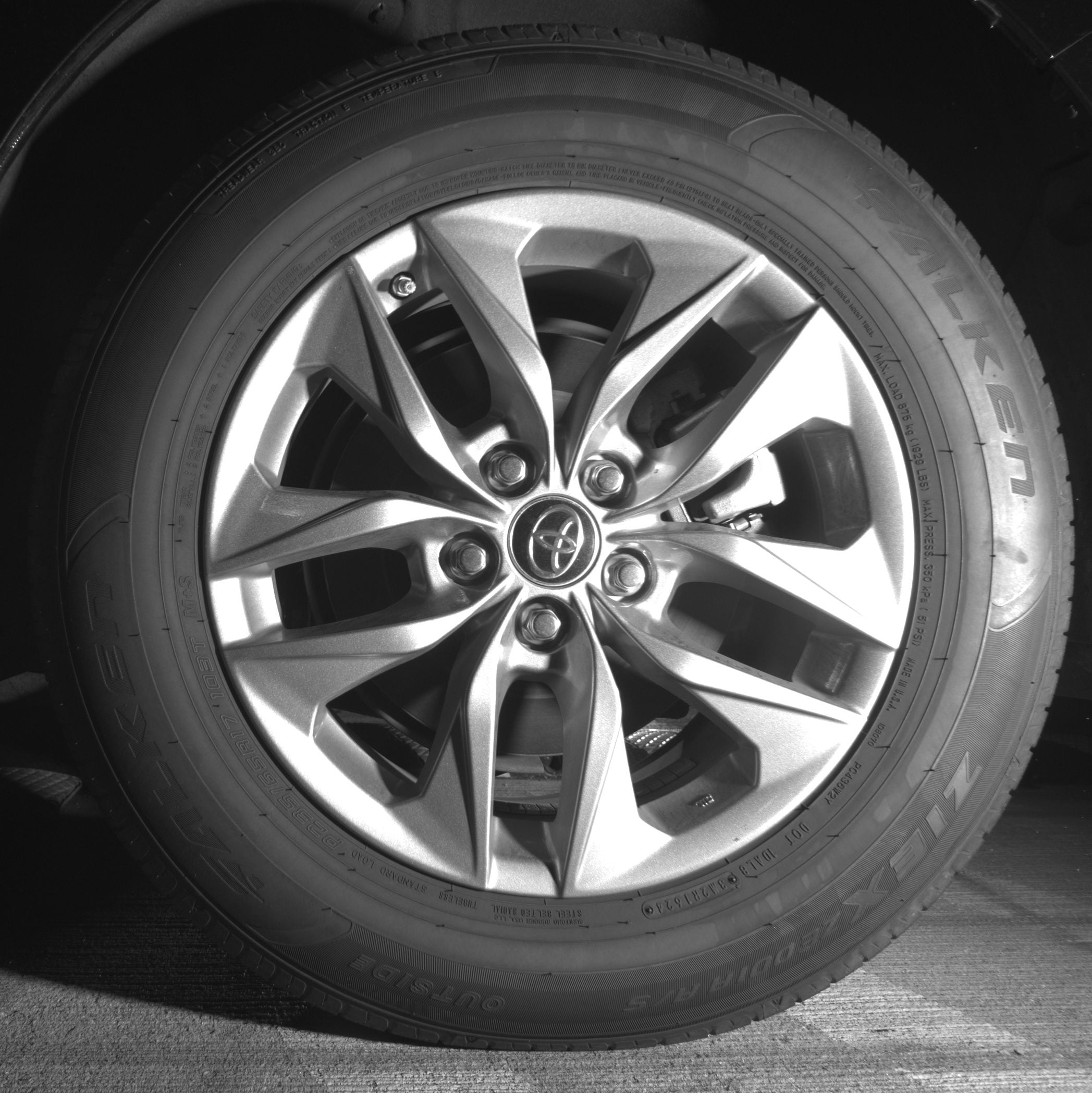 Thumbnail: 2024 Toyota Sienna - 11