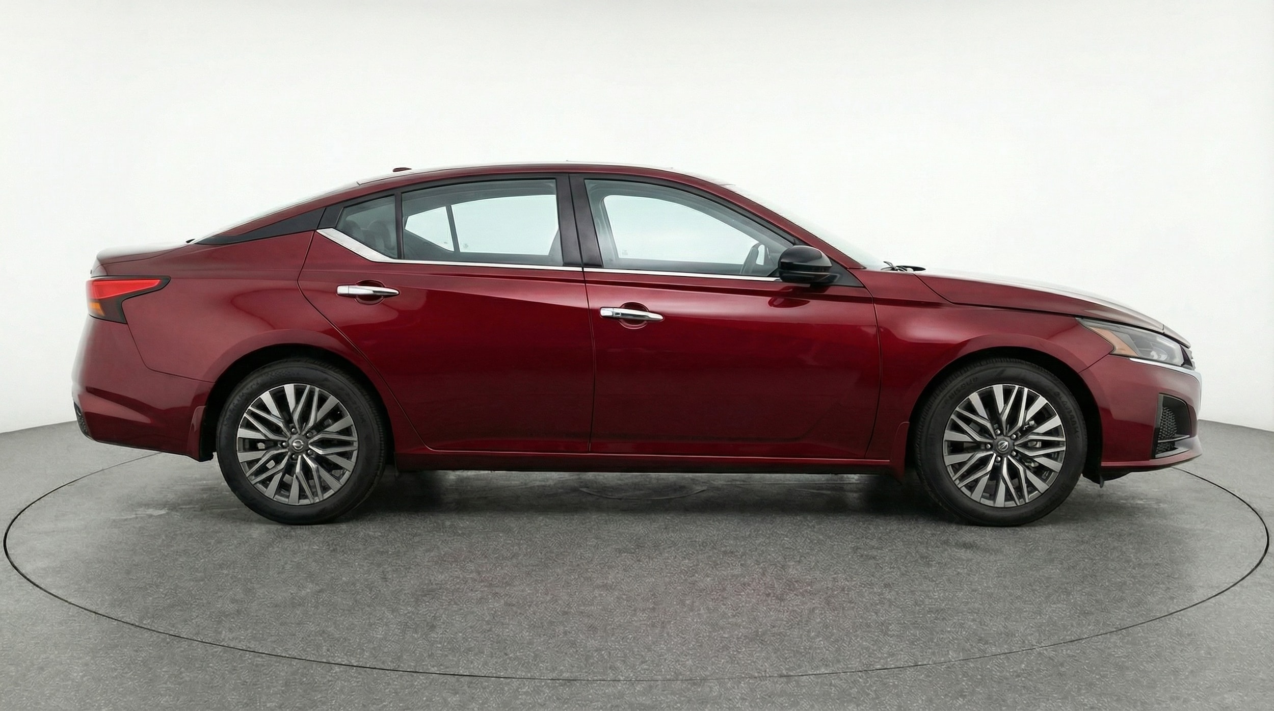 Thumbnail: 2025 Nissan Altima - 8