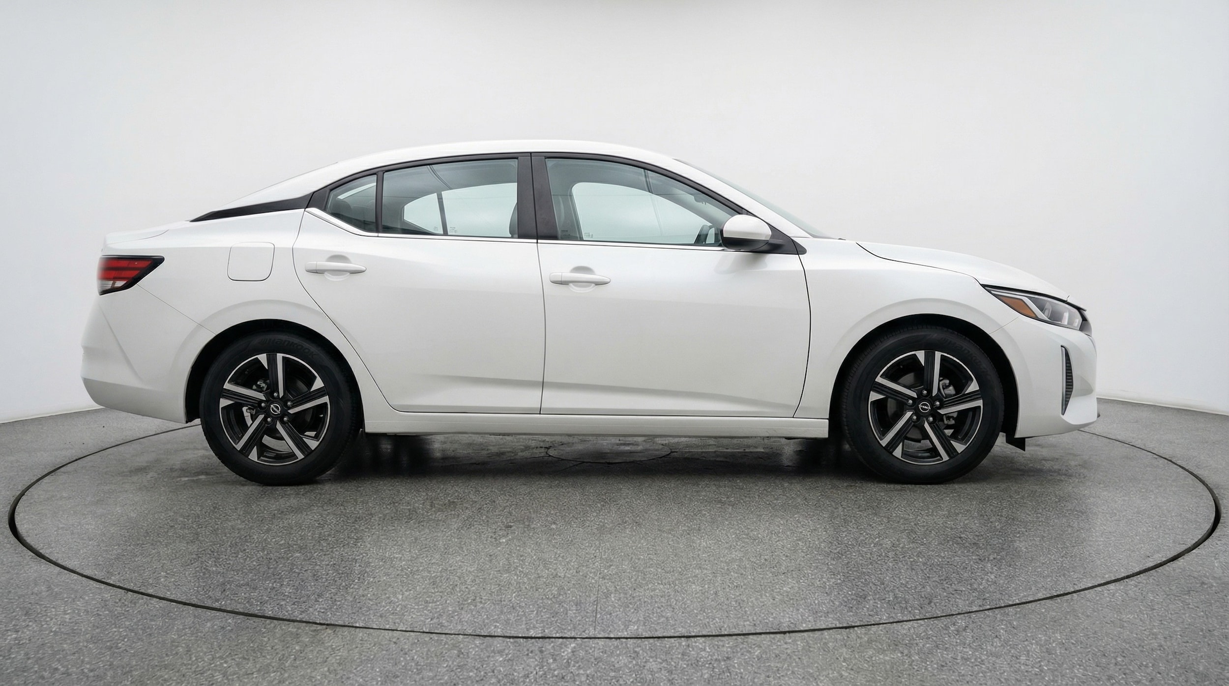 Thumbnail: 2025 Nissan Sentra - 8