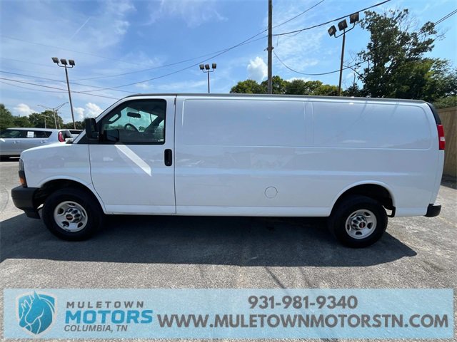 2023 Gmc Savana 2500 photo 2
