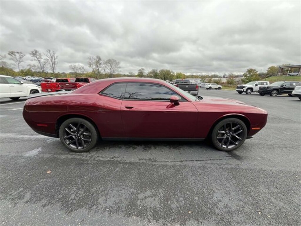 Used 2021 Dodge Challenger SXT Coupe