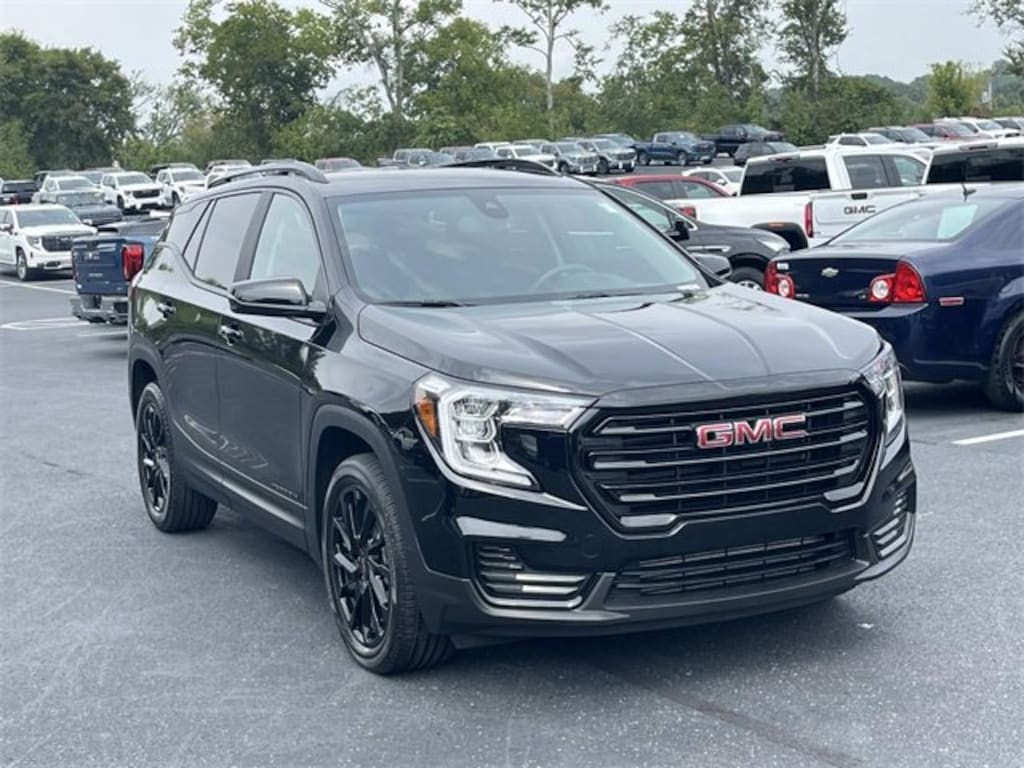 Used 2023 GMC Terrain SLE SUV