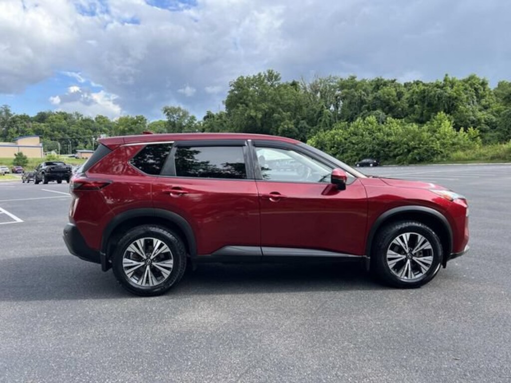 Used 2022 Nissan Rogue SV SUV