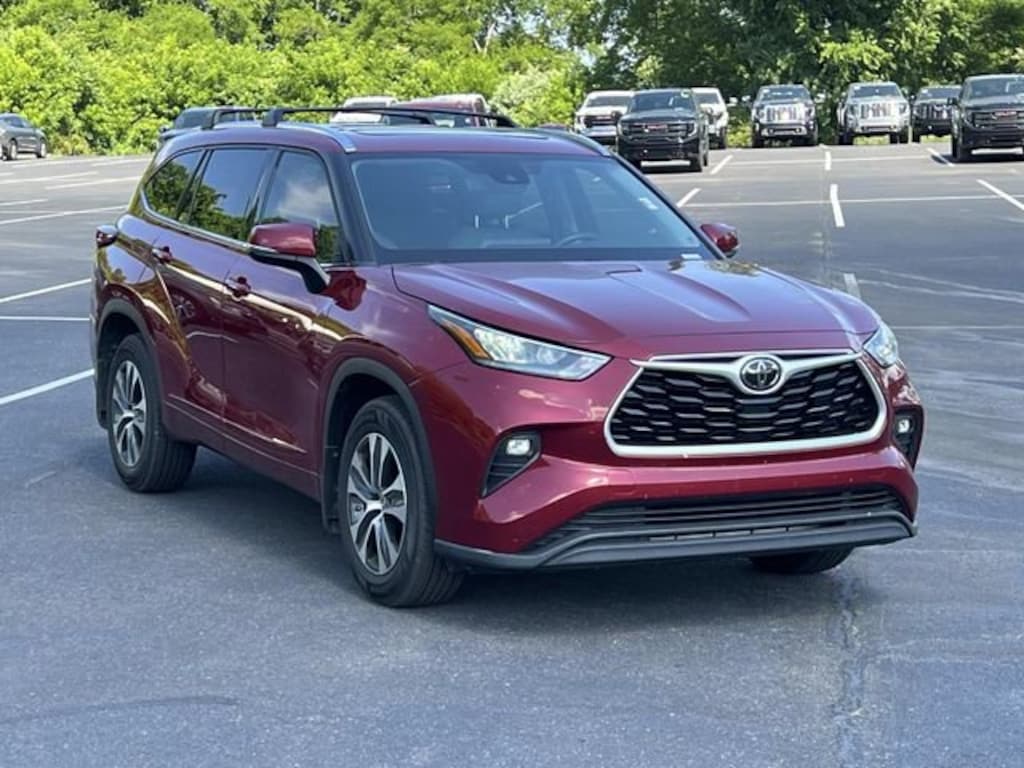Used 2020 Toyota Highlander XLE SUV