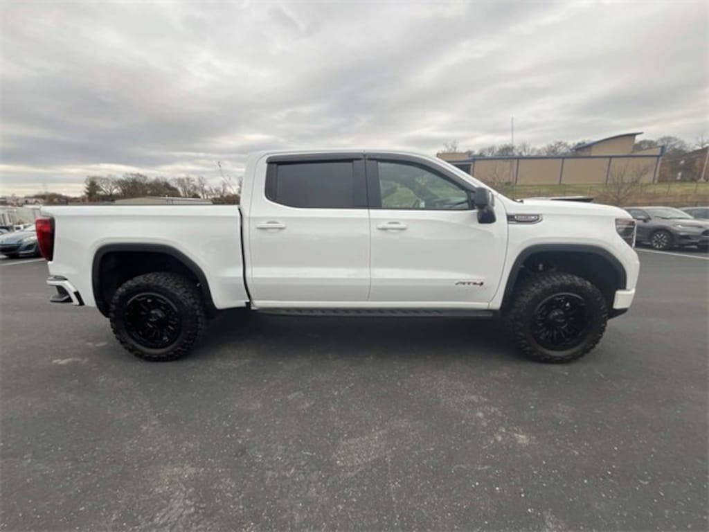 Used 2025 GMC Sierra 1500 AT4 Truck Crew Cab