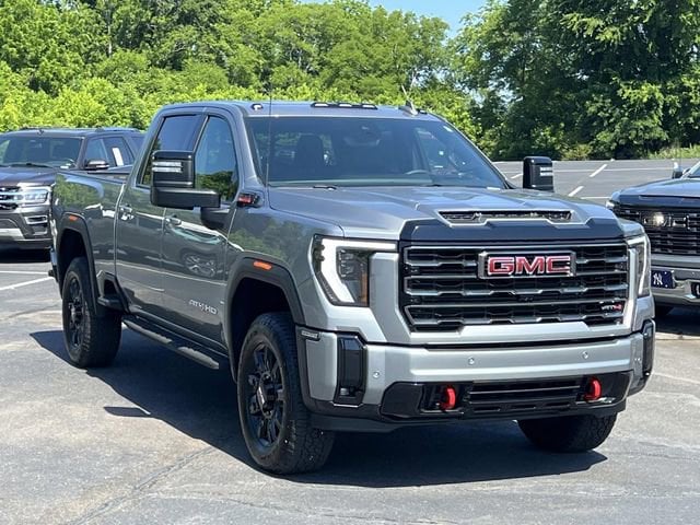 2026 GMC Sierra 2500HD AT4 - Photo 3