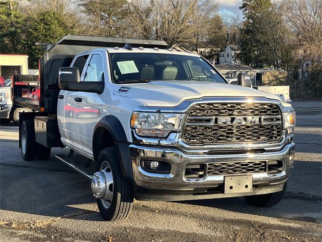 2024 Ram 5500 Tradesman SLT Laramie Limited photo 3