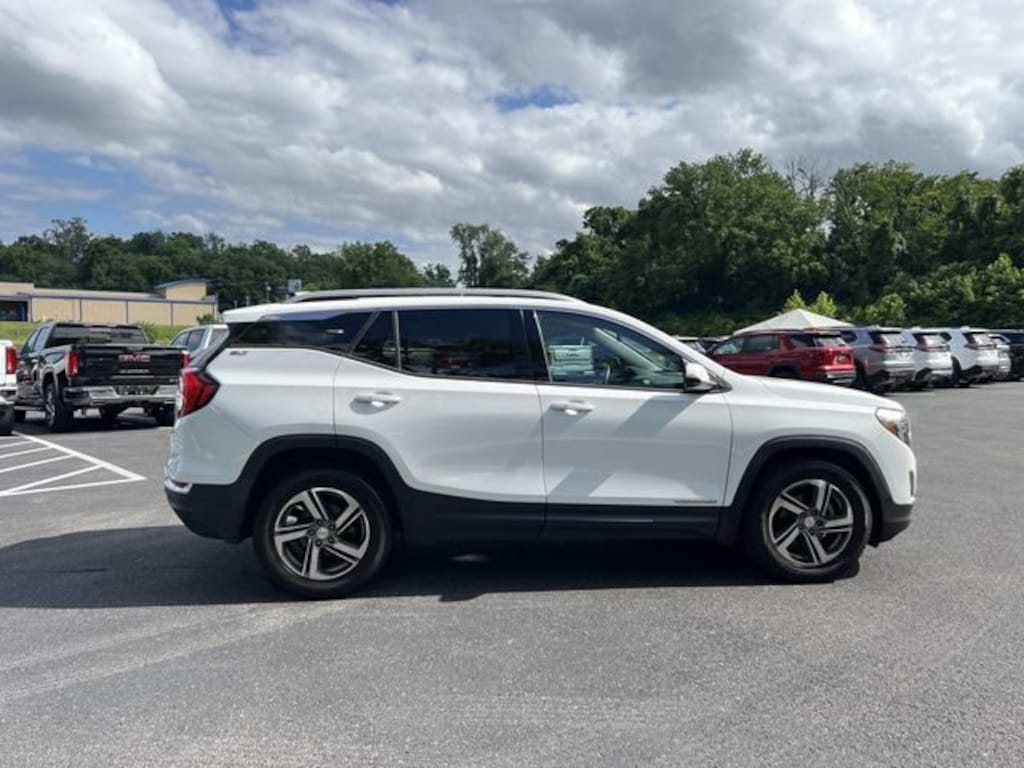 Used 2018 GMC Terrain SLT SUV