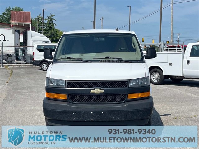2022 Chevrolet Express 2500 photo 2