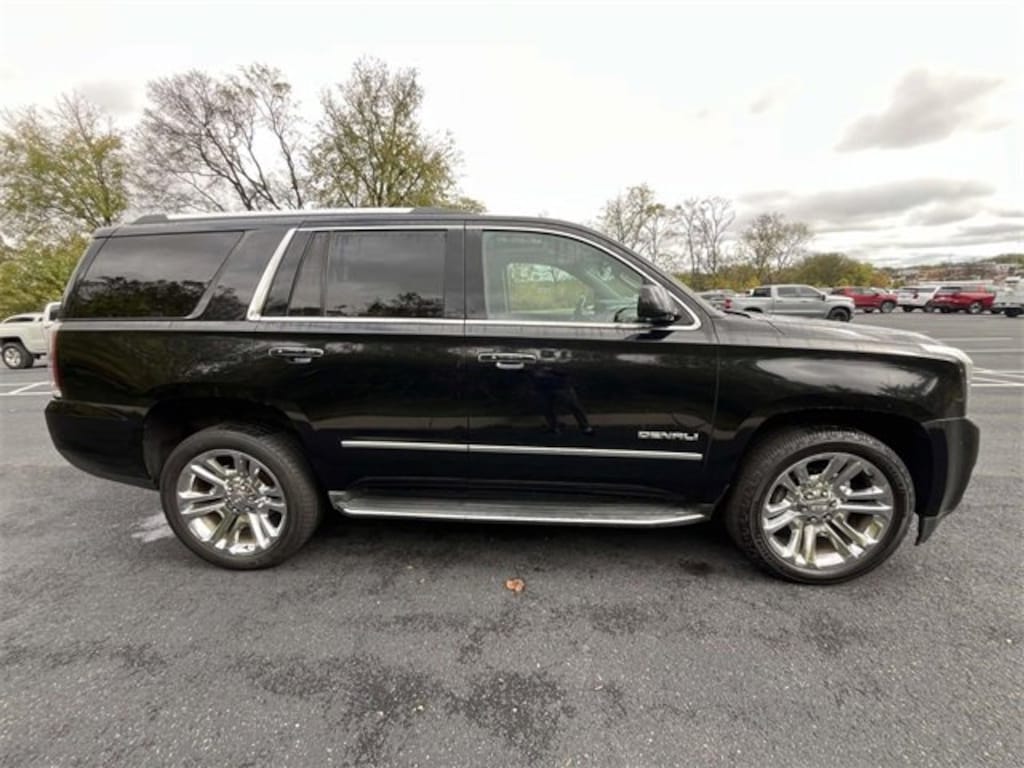 Used 2017 GMC Yukon Denali SUV