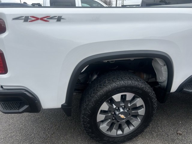 2022 Chevrolet Silverado 2500HD Custom photo 2