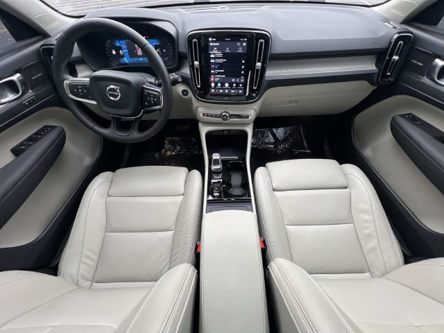 2023 Volvo XC40 Ultimate - Photo 14