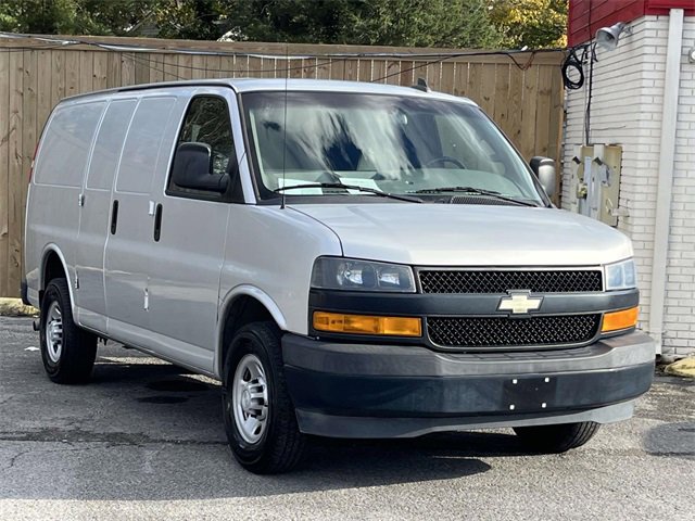 2018 Chevrolet Express 2500 Work Van photo 3