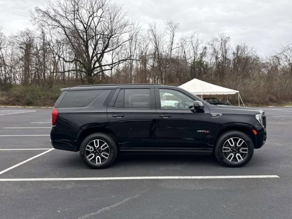 Used 2022 GMC Yukon AT4 SUV