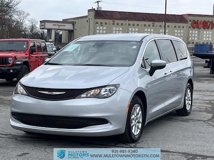 2023 Chrysler Voyager LX Van Passenger Van