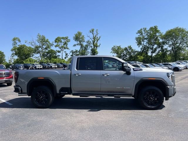 2026 GMC Sierra 2500HD AT4 - Photo 4