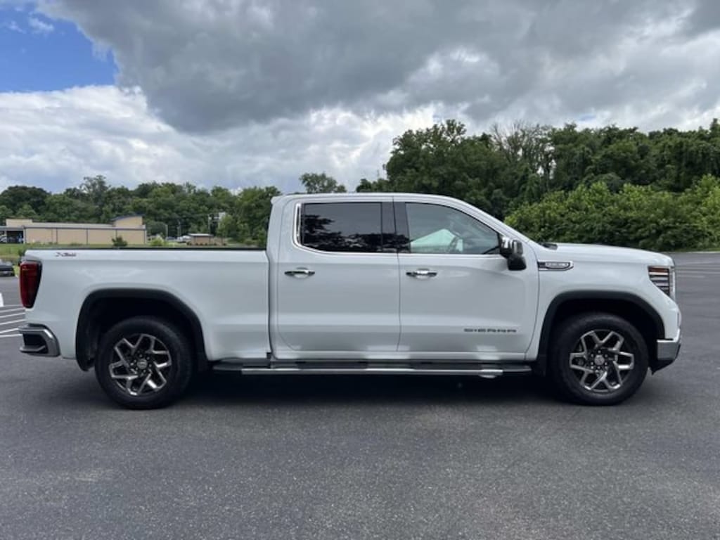 Used 2024 GMC Sierra 1500 SLT Truck Crew Cab